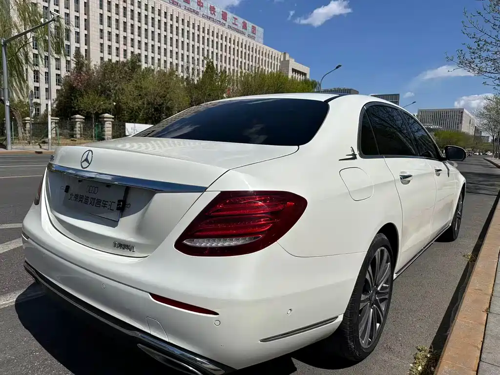 Mercedes-Benz E-Class 2016