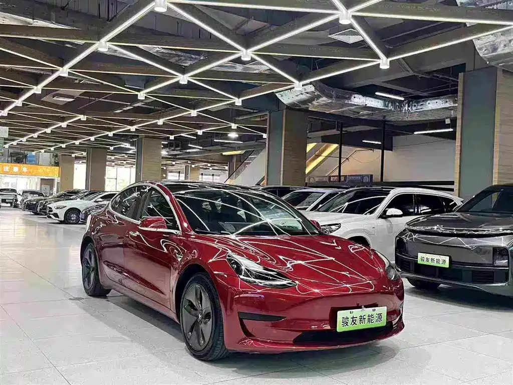 Tesla Model 3 2019 — фото 10