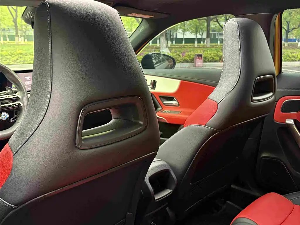 Mercedes-Benz A-Class AMG 2024 — фото 12