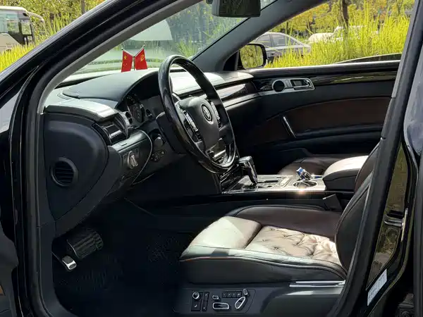 Volkswagen Phaeton 2016