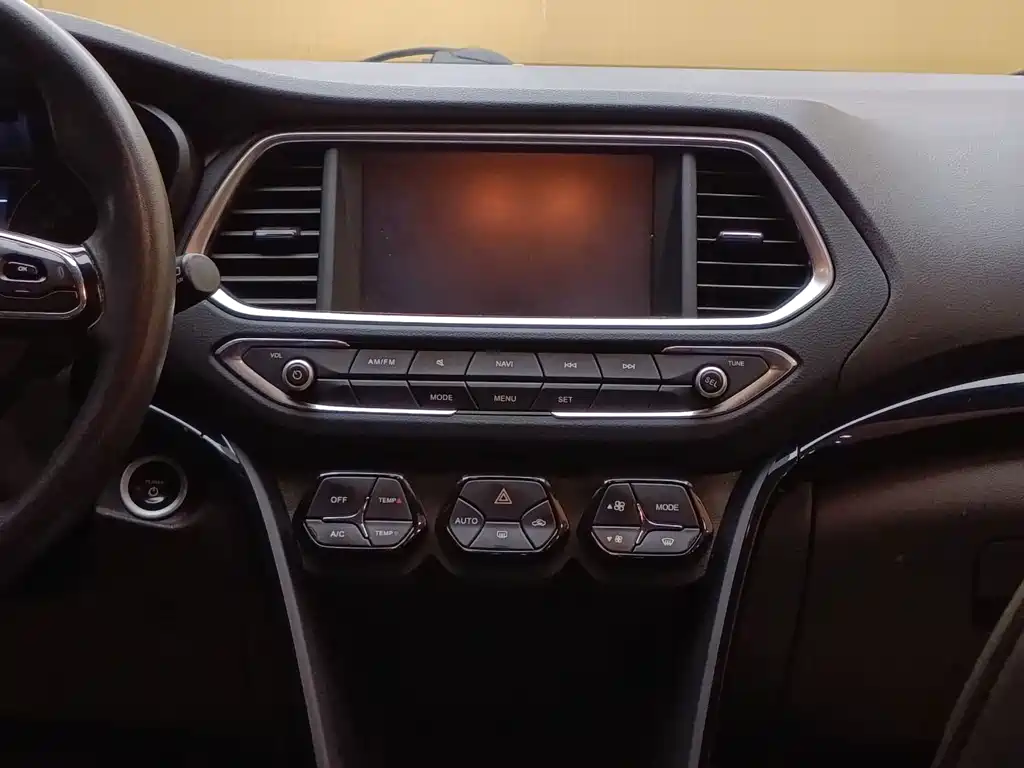 GAC Trumpchi GS4 New Energy 2018 — фото 18