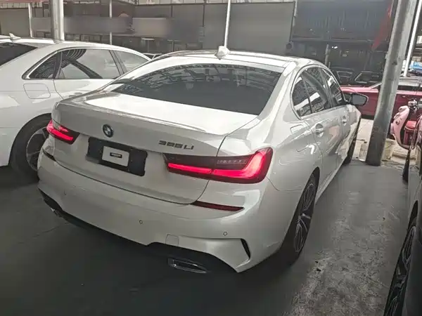 BMW 3 Series 2022