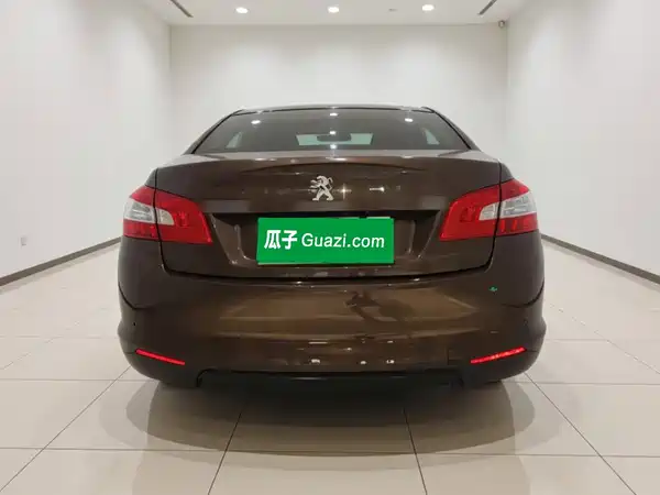 Peugeot 408 2016