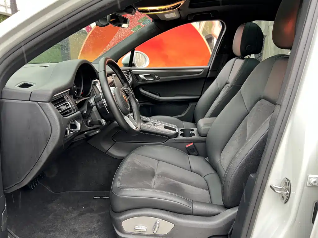 Porsche Macan 2019 — фото 8
