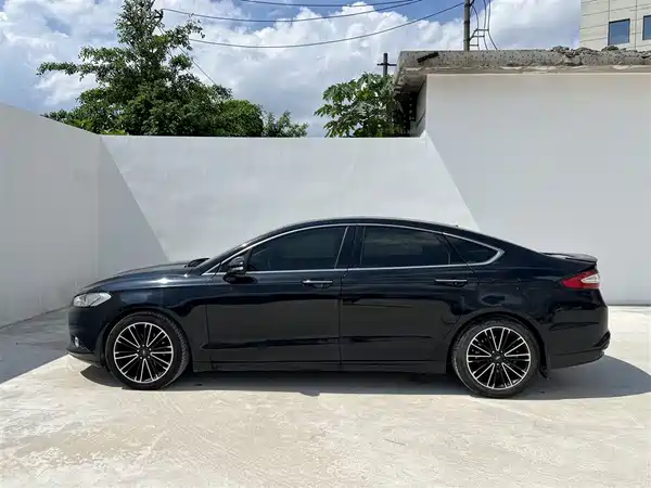 Ford Mondeo 2014