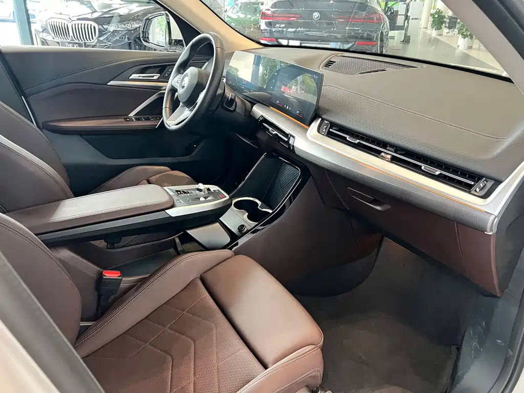 BMW X2 2025 — фото 10