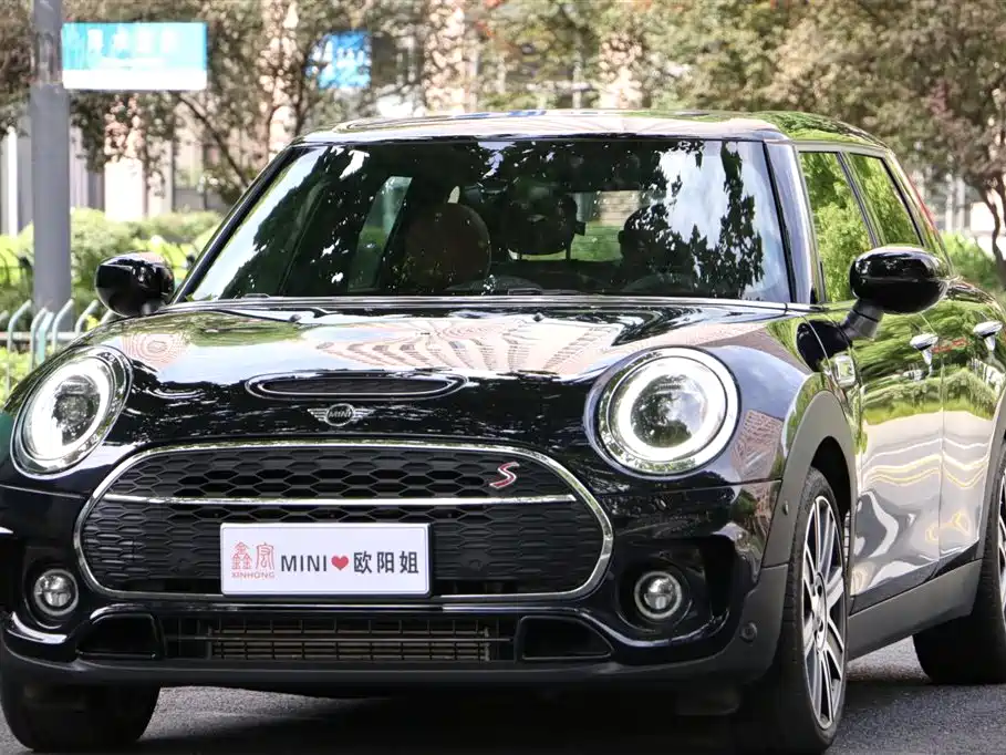 MINI Clubman 2021 — фото 1