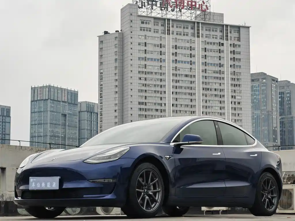 Tesla Model 3 2019 — фото 1