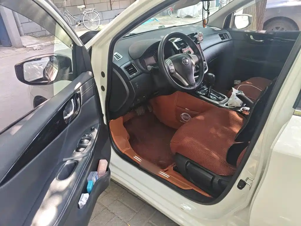 Nissan Tiida 2019 — фото 17
