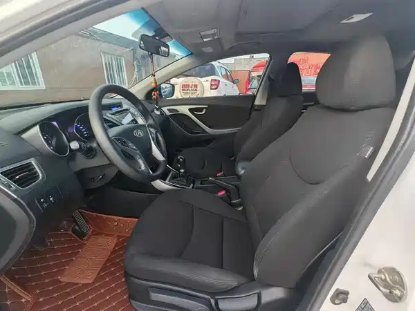 Hyundai Elantra Langdong 2016
