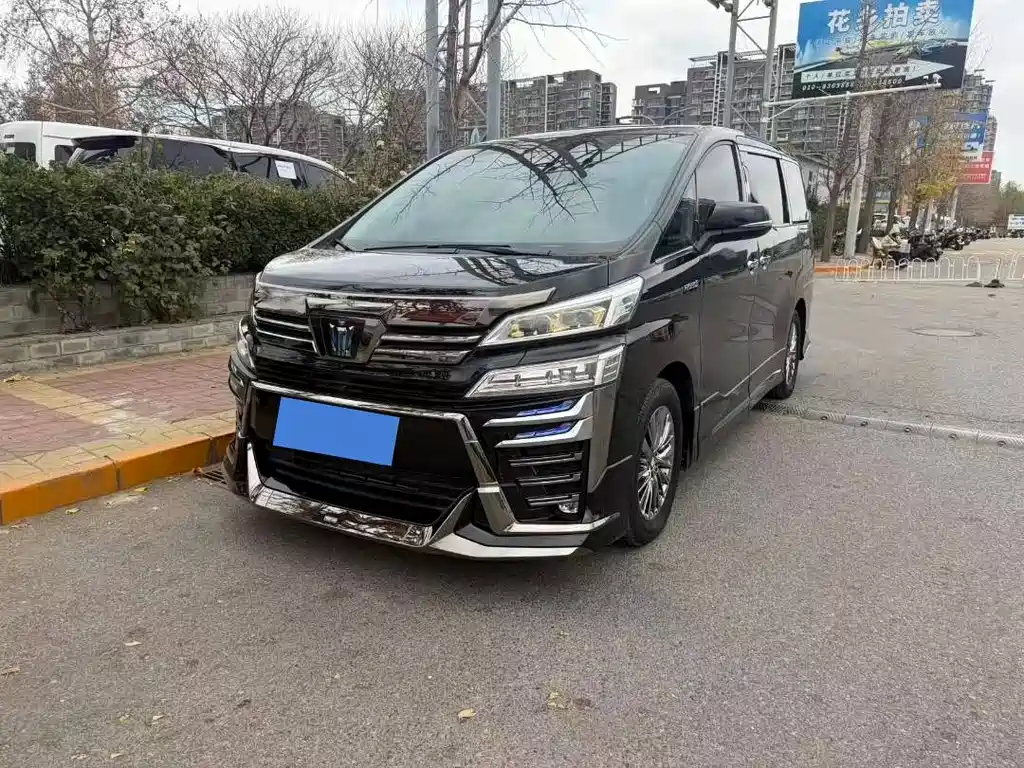 Toyota Vellfire 2023 — фото 2