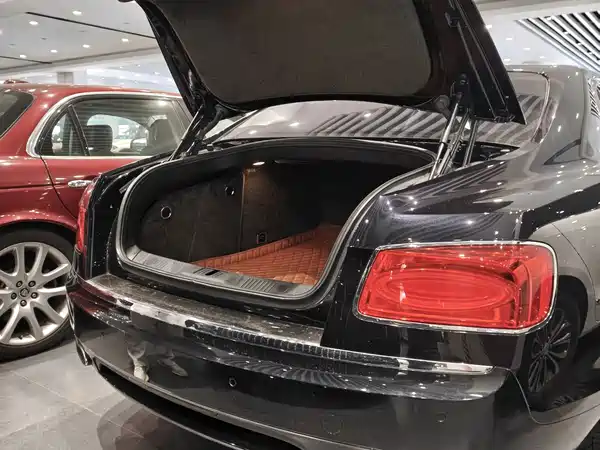 Bentley Flying Spur 2017