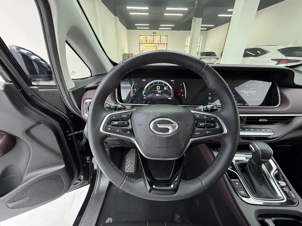 GAC Trumpchi M6 2022 — фото 10