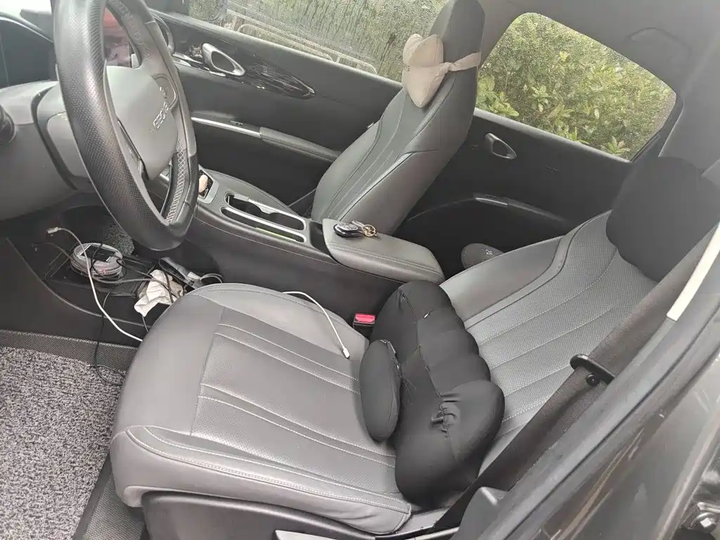 Geely Galaxy Starwish 2025 — фото 11