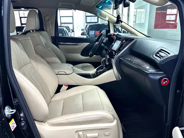 Toyota Alphard 2018
