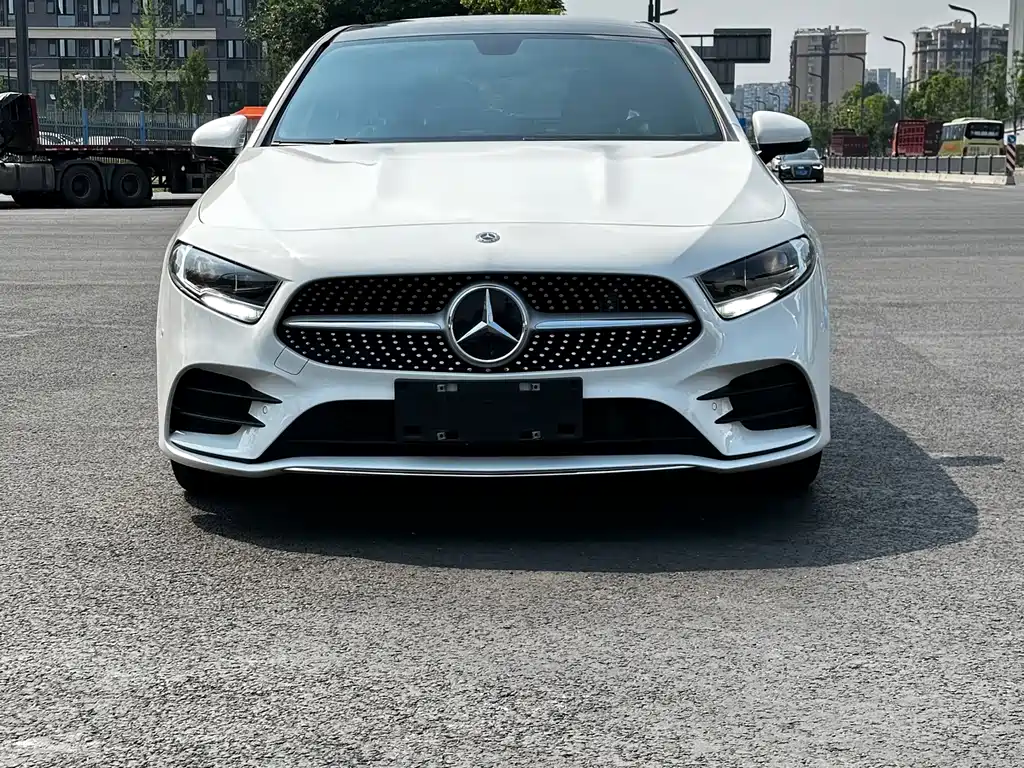 Mercedes-Benz A-Class 2020 — фото 3
