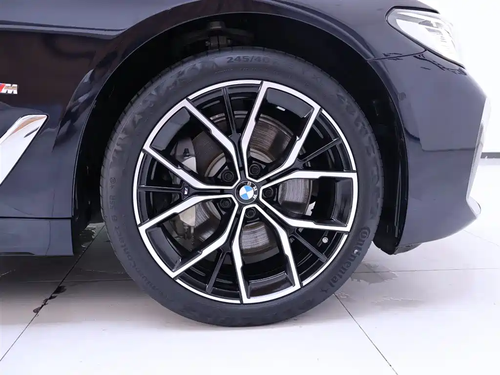 BMW 5 Series 2024