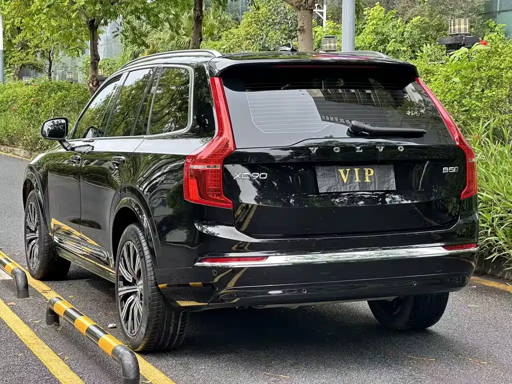 Volvo XC90 2023 — фото 8