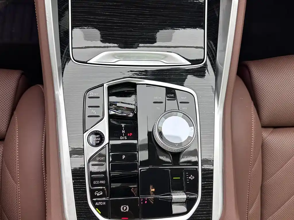 BMW X6 2025 — фото 13