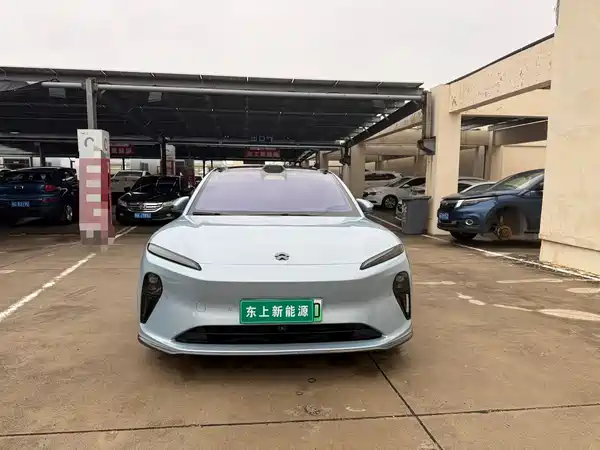 NIO ET5 2022