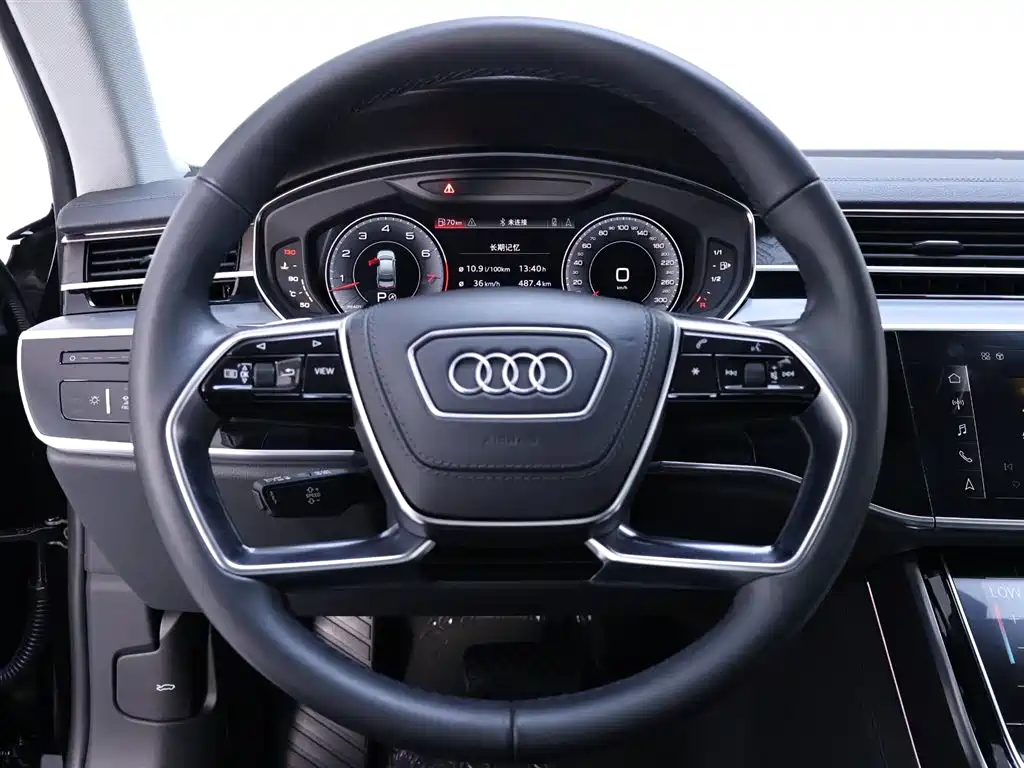 Audi A8 2023 — фото 16