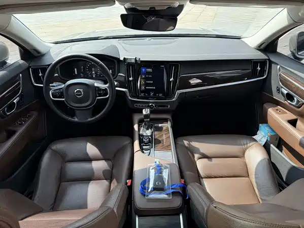 Volvo S90 2018