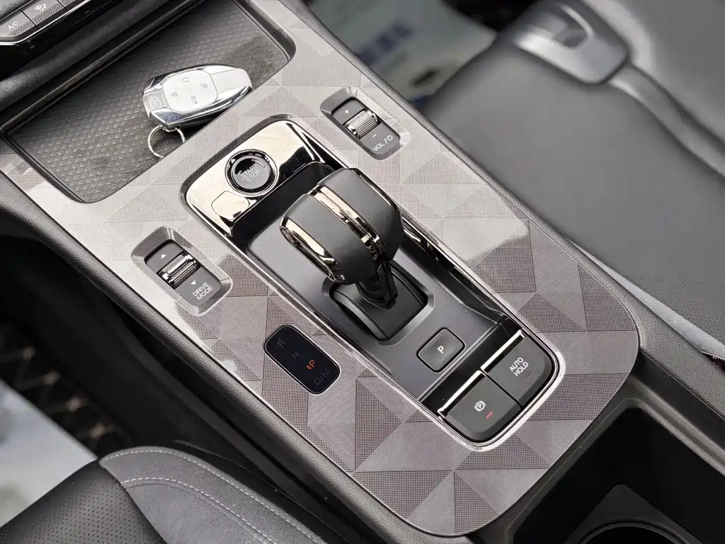 GAC Motor Shadow Leopard 2025 — фото 20