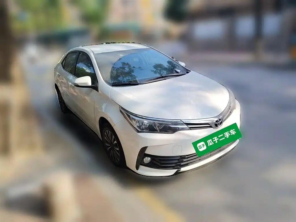 Toyota Corolla 2018 — фото 23