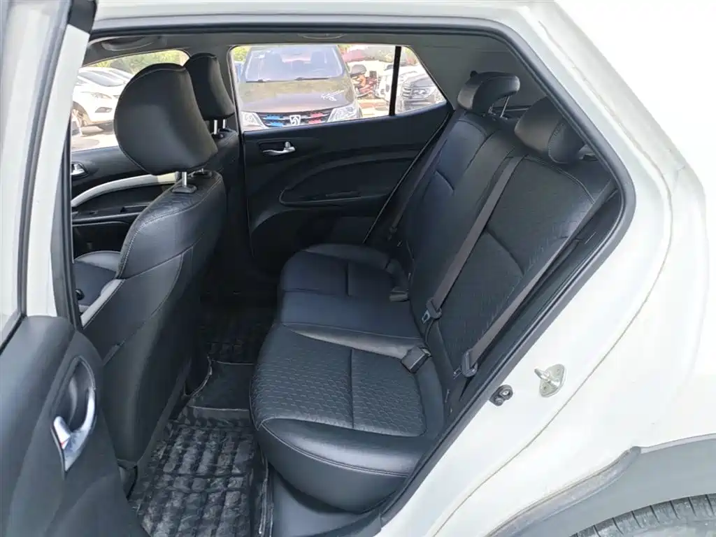 Kia KX1 2019 — фото 17