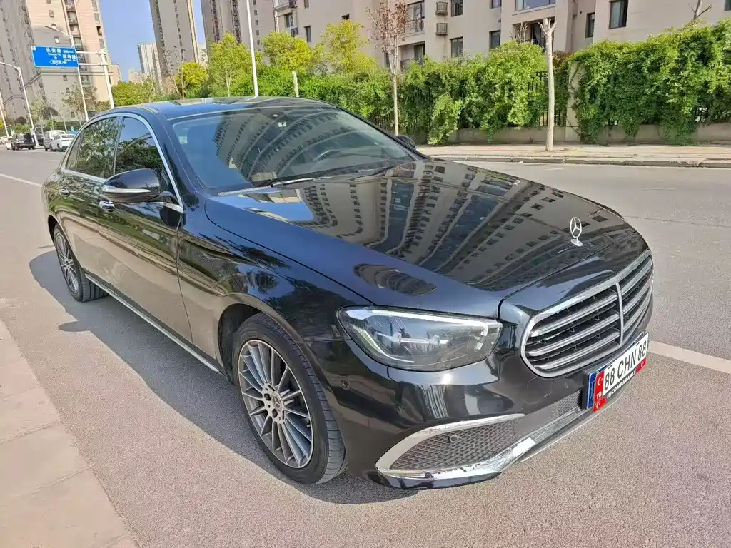 Mercedes-Benz E-Class 2022 — фото 3
