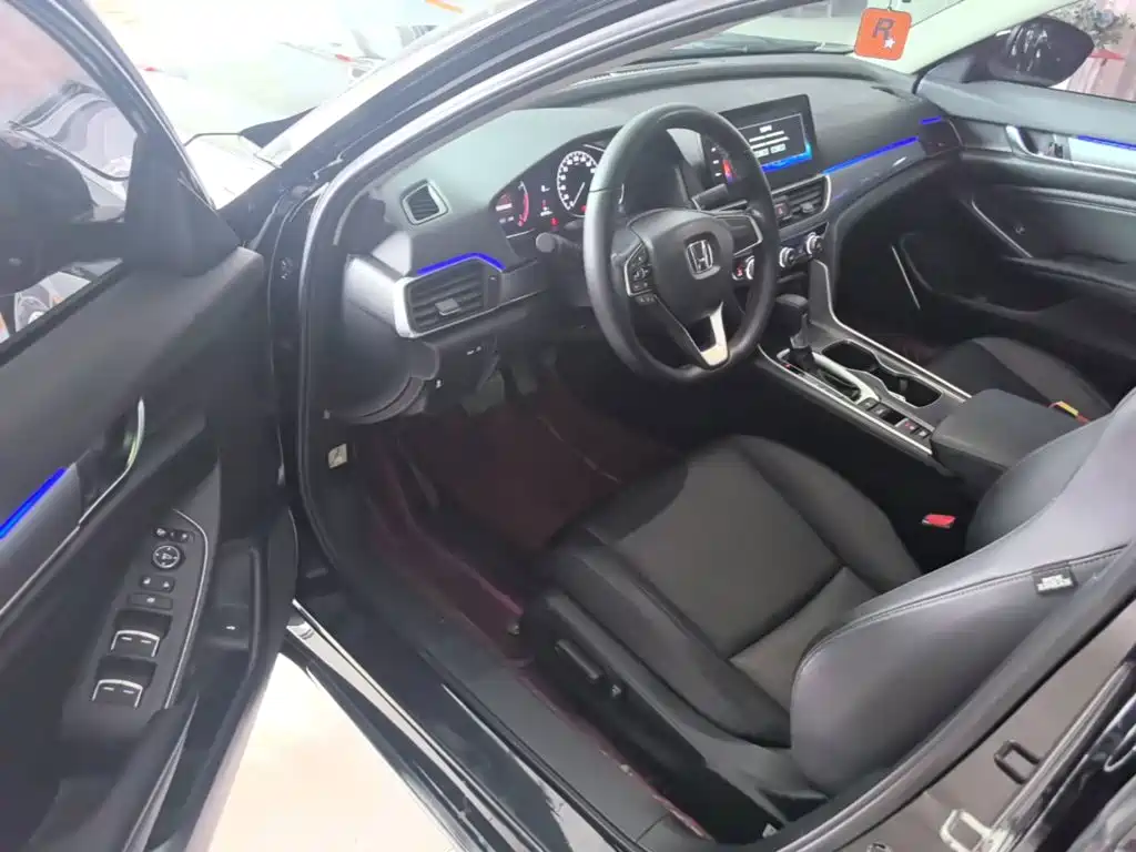 Honda Accord 2023 — фото 16