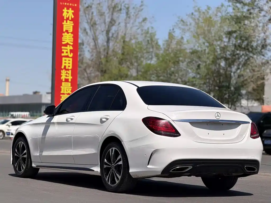 Mercedes-Benz C-Class 2019