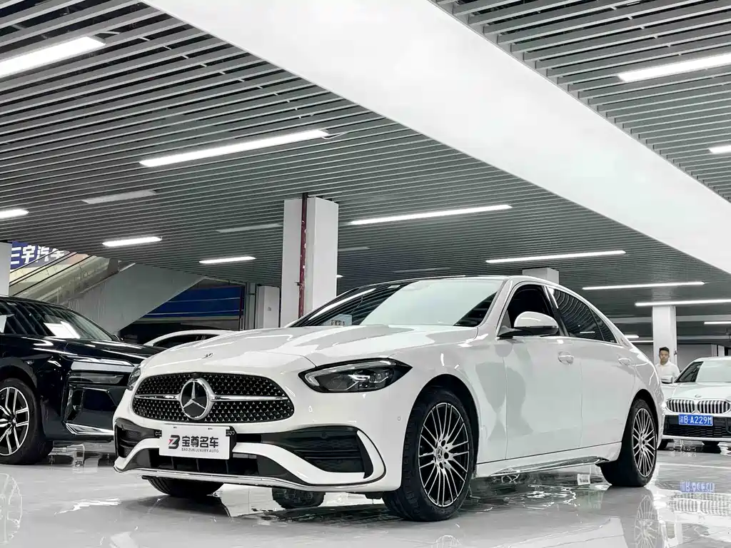 Mercedes-Benz C-Class 2023 — фото 1