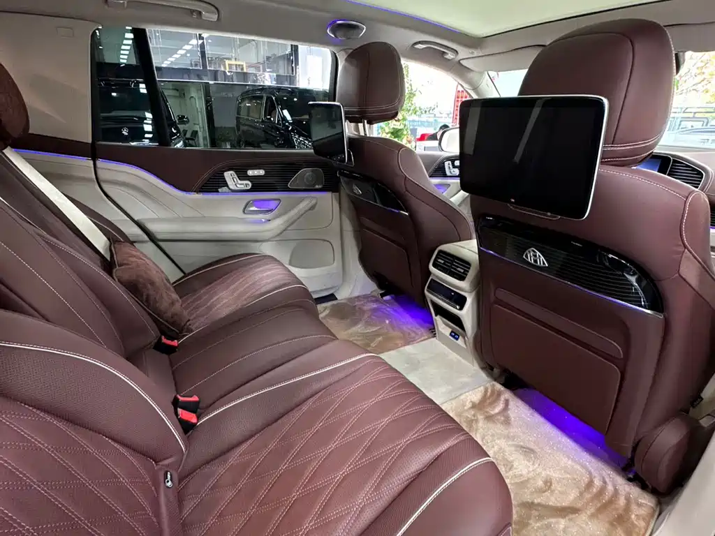 Mercedes-Benz GLS — фото 6