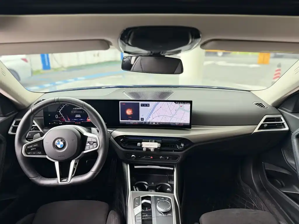BMW 2 Series 2025 — фото 10