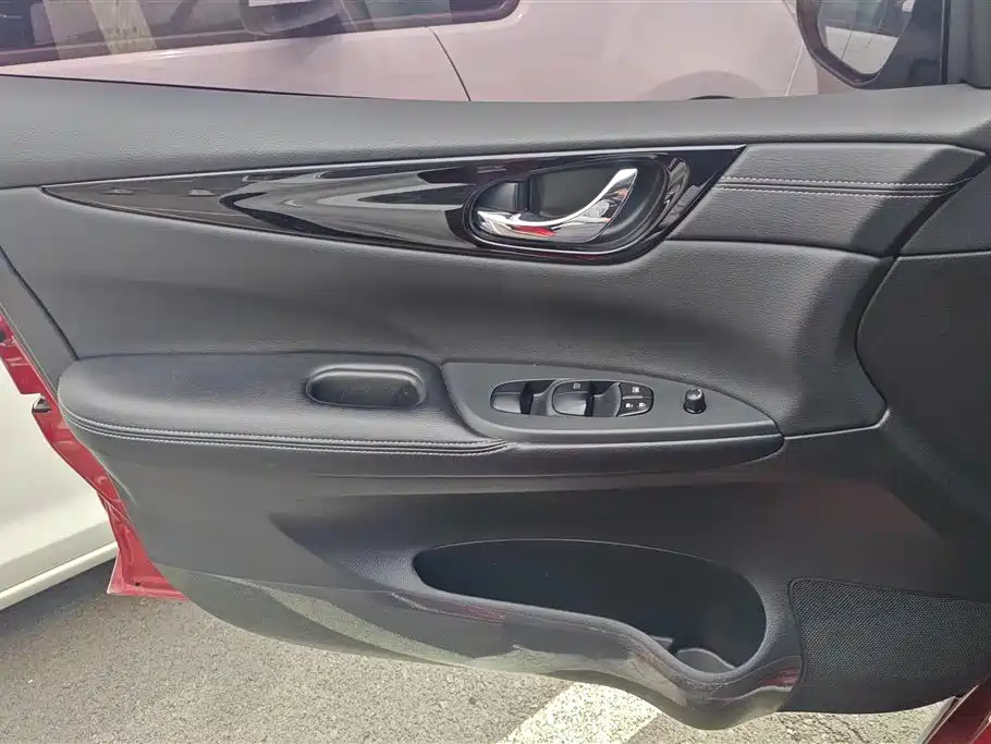 Nissan Tiida 2019