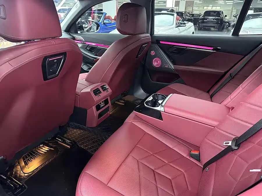 BMW 5 Series 2024