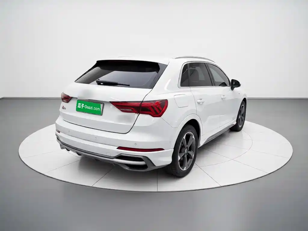 Audi Q3 2023 — фото 4
