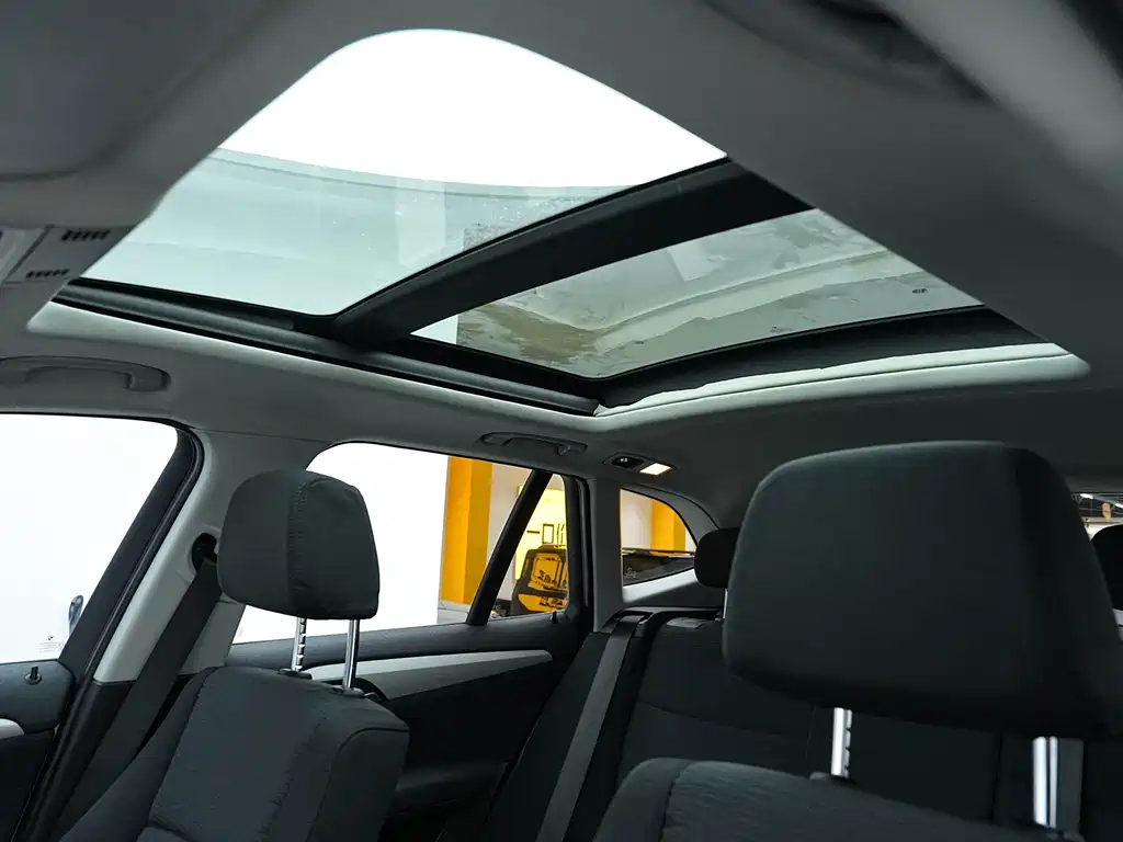 BMW X1 2013 — фото 16