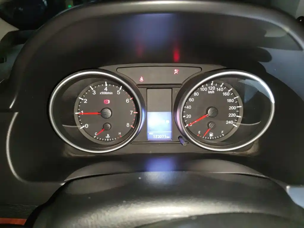 Haval H6 2015 — фото 12