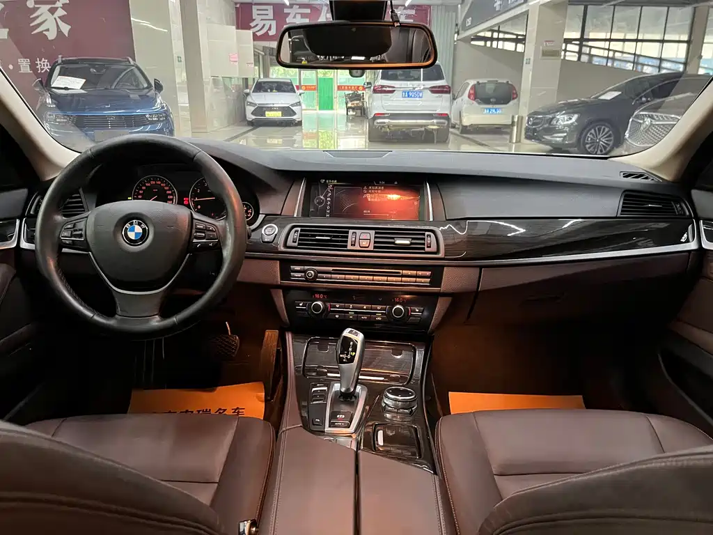 BMW 5 Series 2014 — фото 9