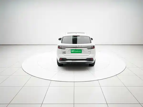 Roewe D5X DMH 2025