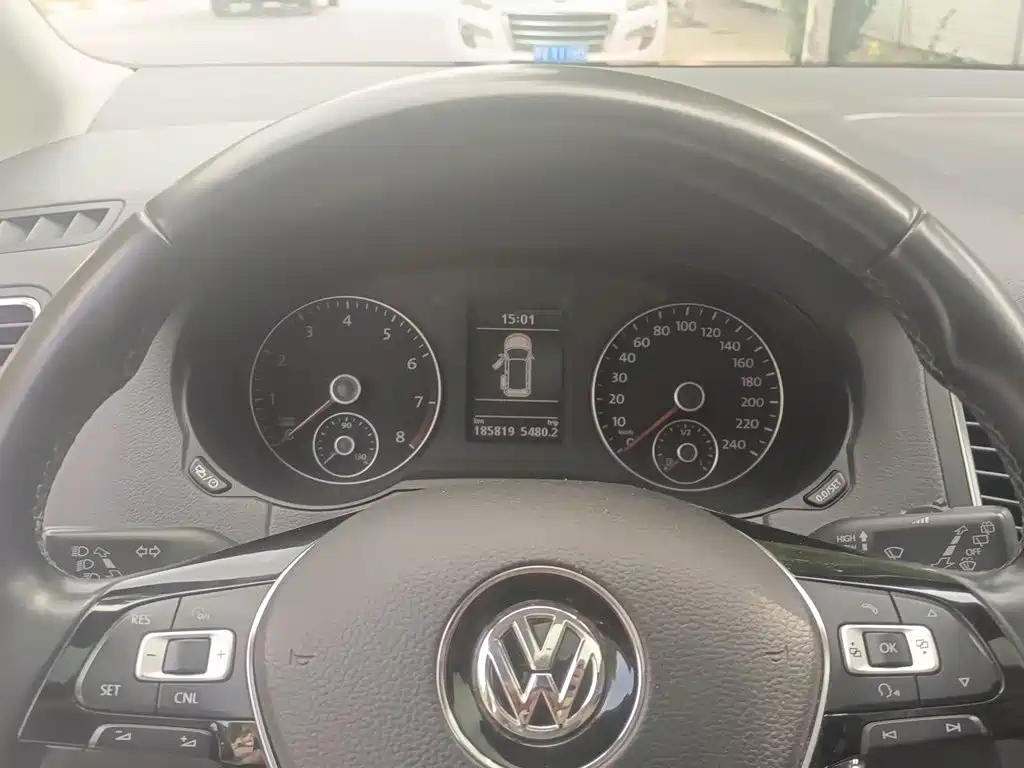 Volkswagen Sharan 2016 — фото 12