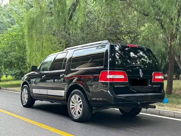 Lincoln Navigator 2009