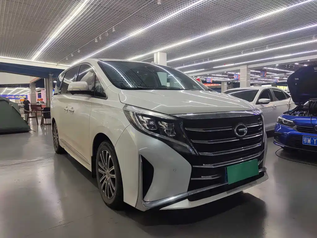 GAC Trumpchi M8 2022 — фото 3