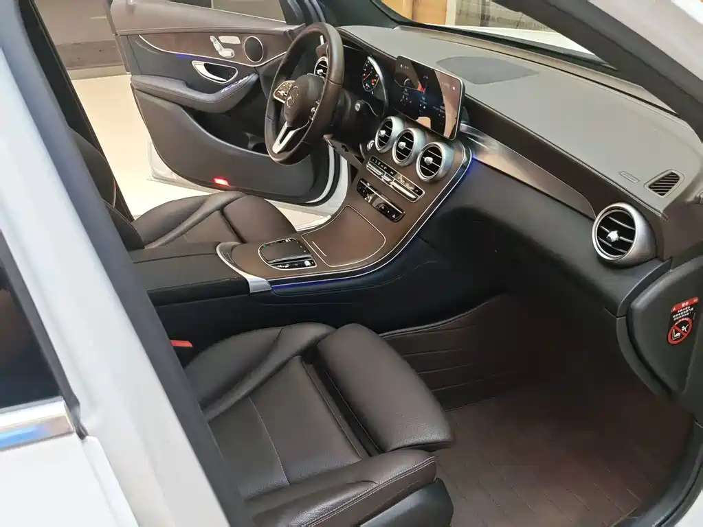 Mercedes-Benz GLC 2020 — фото 11