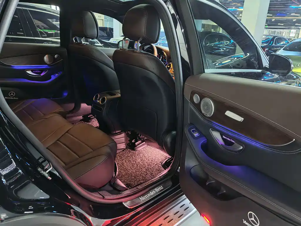 Mercedes-Benz GLC 2020 — фото 20