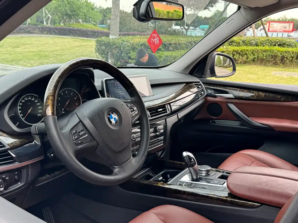 BMW X5 2018 — фото 17