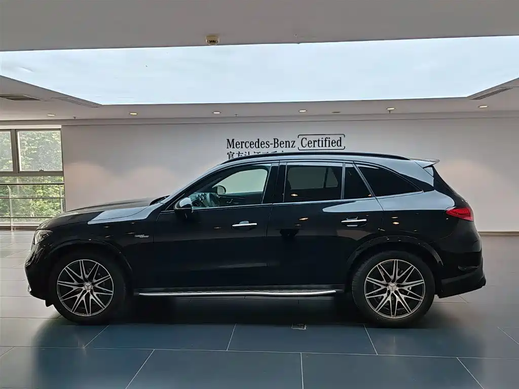 Mercedes-Benz GLC AMG 2025 — фото 7