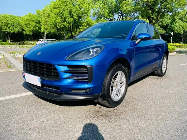 Porsche Macan 2021